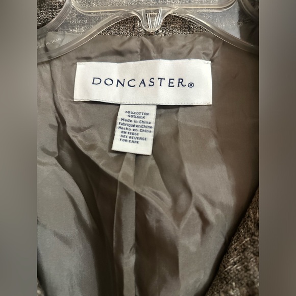 Women’s DONCASTER Silk Blend Brown Gray Patterned Button Jacket. Size 10. - Picture 2 of 7